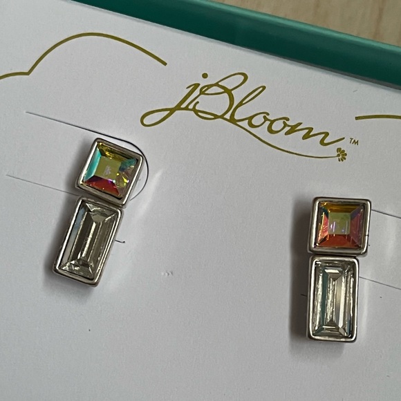 BNIB - Audrey Post Silver Earring Set - Picture 5 of 6